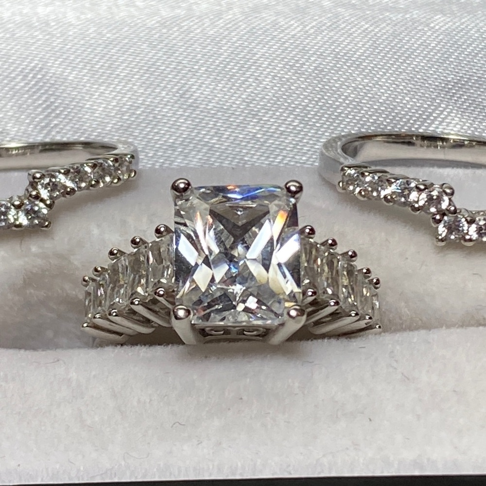 Sterling Silver 3 Piece Emerald Cut Wedding Ring Set (5)